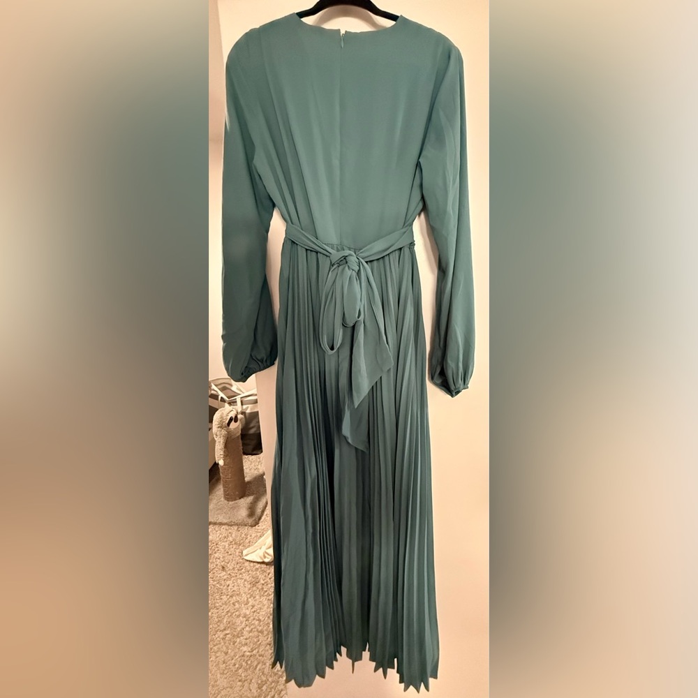 Veiled Collection Layana Pleated Wrap Waist Maxi Dress - Dark Sea Green - Picture 4 of 4